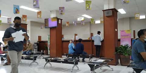 Kantor Adira Finance Ahmad Yani - Magelang – tampak depan