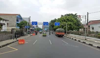 Kantor Adira Finance Juanda - Cianjur – tampak depan