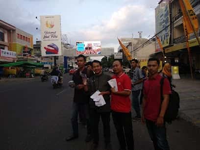 Kantor Adira Finance Pejanggik - Mataram – tampak depan