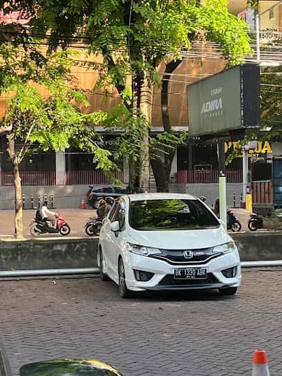 Kantor Adira Finance Medan Selayang - Medan – tampak depan