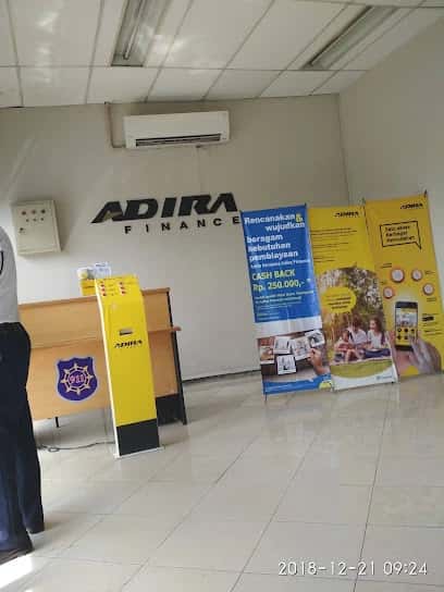Kantor Adira Finance Cikampek - Purwakarta – tampak depan
