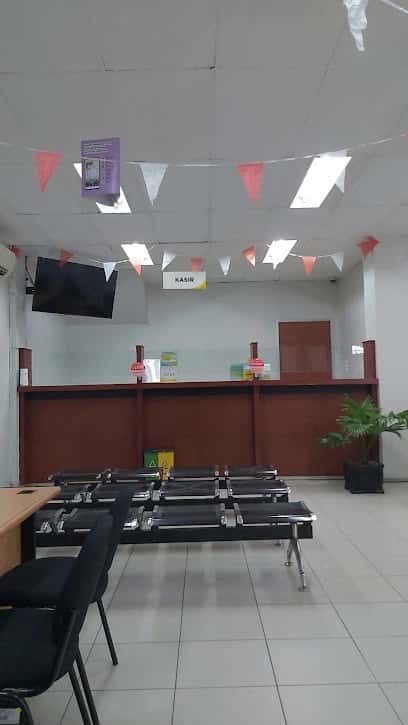 Kantor Adira Finance Sultan Ibrahim - Rengat – tampak depan