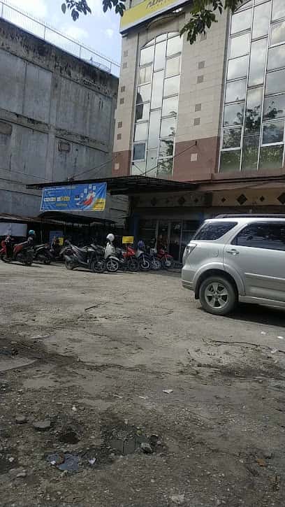 Kantor Adira Finance Tambusai - Pekanbaru – tampak depan