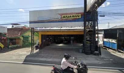 Kantor Adira Finance Tegalrejo - Yogyakarta – tampak depan