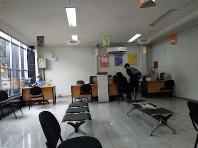 Kantor Adira Finance Umbul Harjo - Yogyakarta – tampak depan