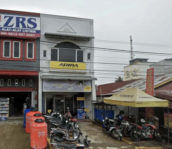 Kantor Adira Finance Air Molek - Pasir Penyu – tampak depan