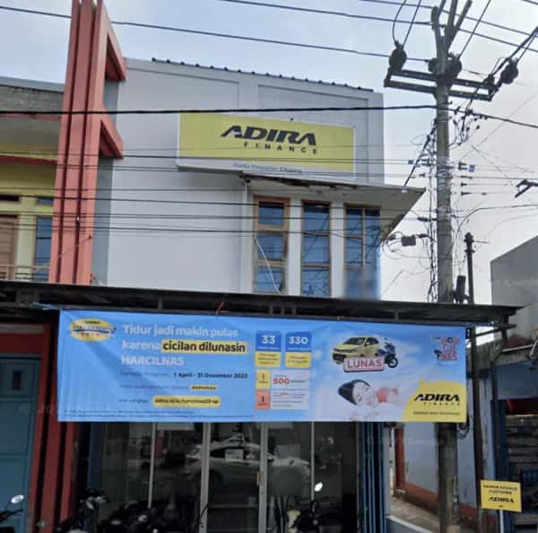 Kantor Adira Finance Cikajang - Garut – tampak depan