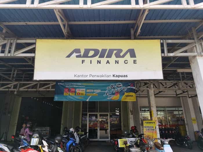Kantor Adira Finance Kapuas - Kalimantan Tengah – tampak depan