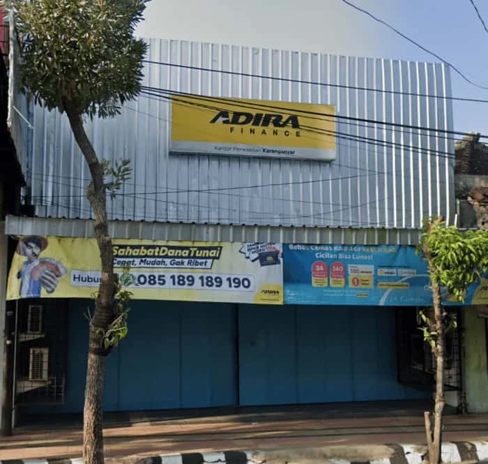 Kantor Adira Finance Karang Anyar - Sragen – tampak depan