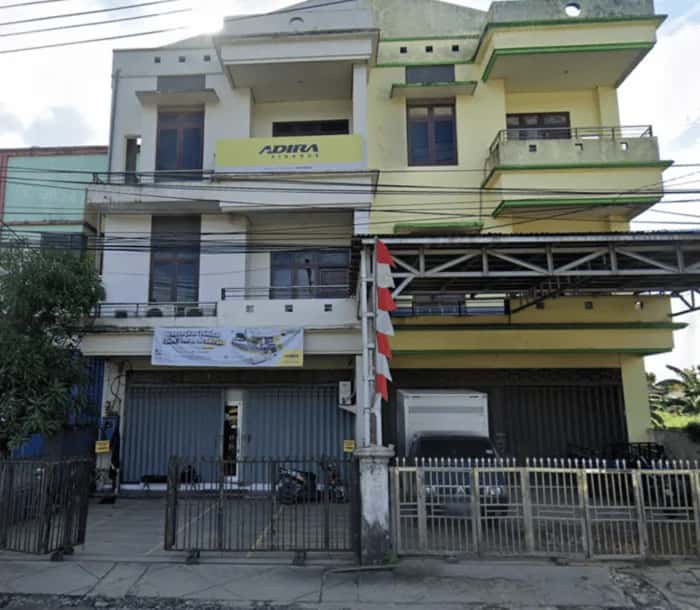 Kantor Adira Finance Kotabaru - Kalimantan Selatan – tampak depan