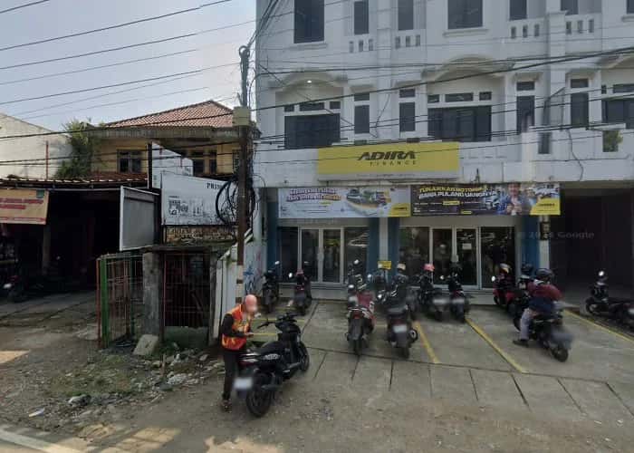 Kantor Adira Finance Leuwiliang - Bogor – tampak depan