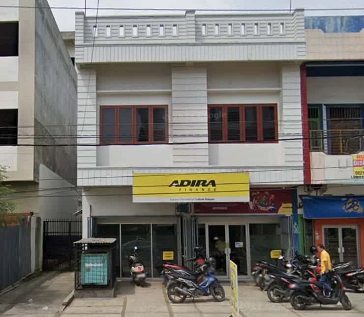 Kantor Adira Finance Lubuk Pakam - Medan – tampak depan