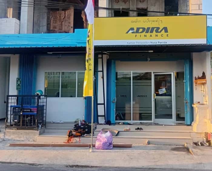 Kantor Adira Finance Nusa Penida - Klungkung – tampak depan