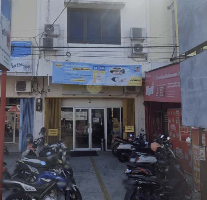 Kantor Adira Finance Parigi - Palu – tampak depan