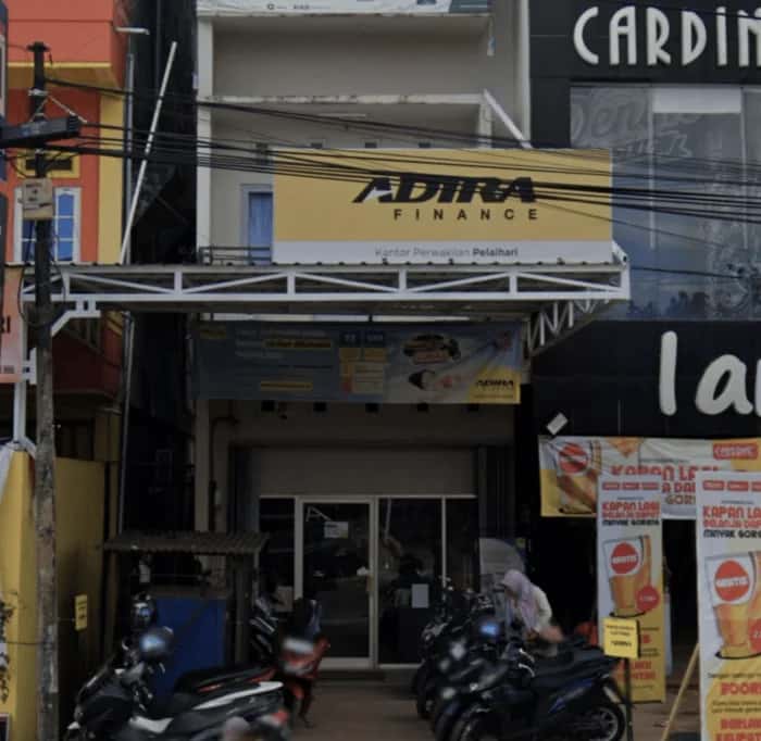 Kantor Adira Finance Pelaihari - Martapura – tampak depan
