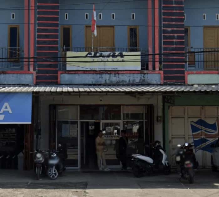 Kantor Adira Finance Sinjai - Bulukumba – tampak depan