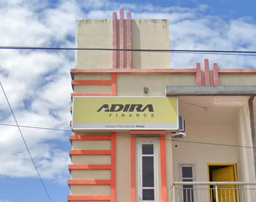 Kantor Adira Finance Kendari - Raha – tampak depan