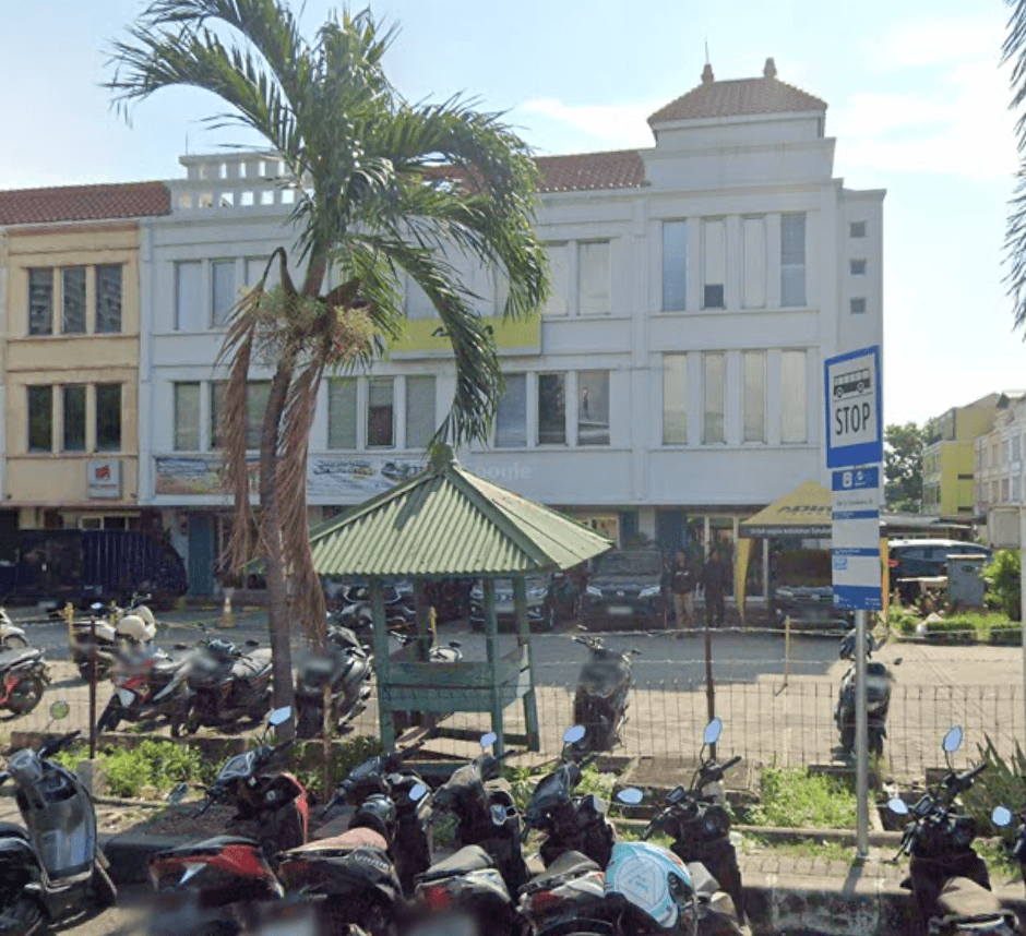 Kantor Adira Finance Kelapa Gading - Jakarta Utara – tampak depan
