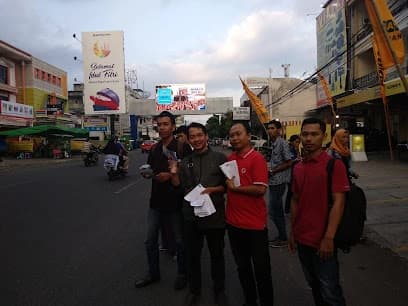 Kantor Adira Finance Pejanggik - Mataram – tampak depan