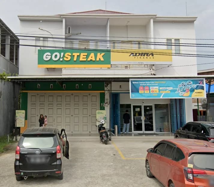 Kantor Adira Finance Bungku - Poso – tampak depan