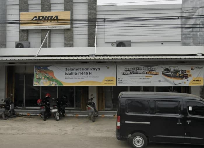Kantor Adira Finance Pemalang - Pekalongan – tampak depan