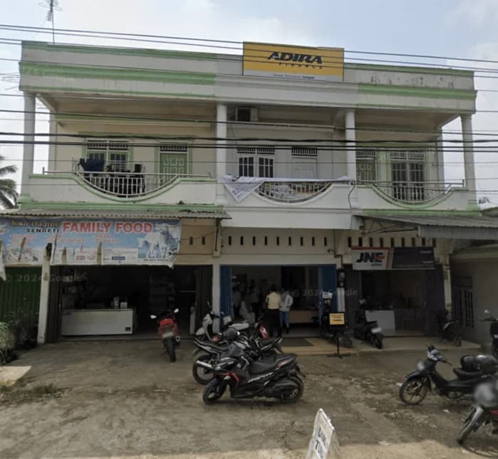 Kantor Adira Finance Sengeti - Jambi – tampak depan