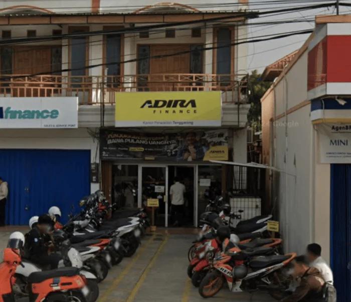 Kantor Adira Finance Tenggarong - Samarinda – tampak depan