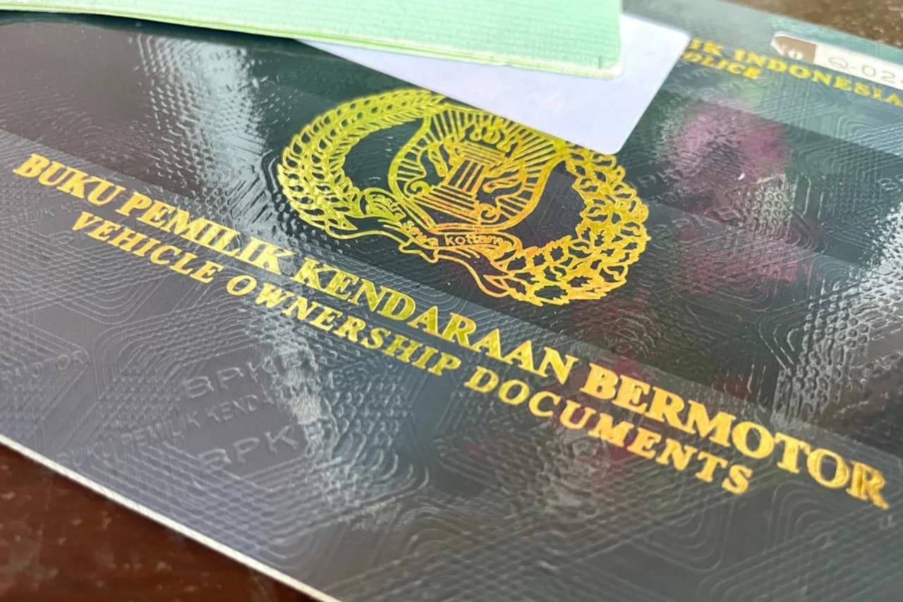 Berapa lama BPKB keluar setelah pelunasan di Adira?