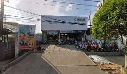 Kantor Adira Finance Murakata - Barabai โ tampak depan