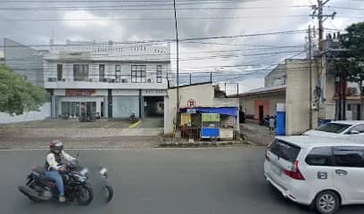 Kantor Adira Finance Jendral Sudirman - Purwokerto โ tampak depan