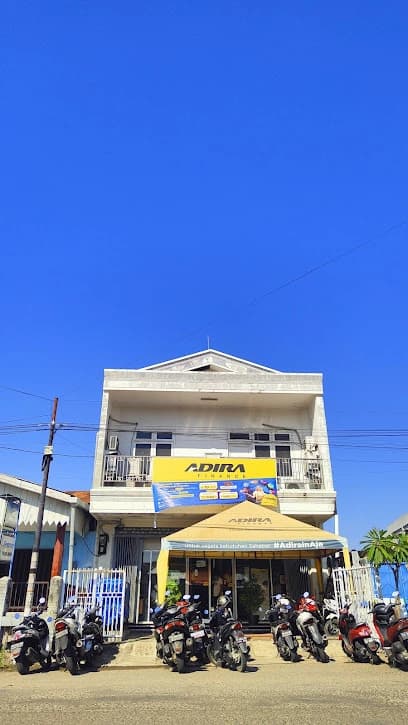Kantor Adira Finance Maumere - Sikka โ tampak depan