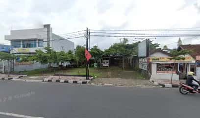 Kantor Adira Finance Osamaliki - Salatiga โ tampak depan