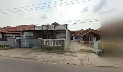 Kantor Adira Finance Oto Iskandardinata - Subang โ tampak depan