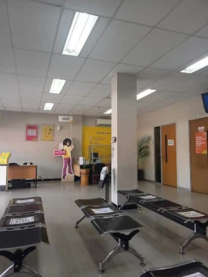 Kantor Adira Finance Langkai - Palangkaraya โ tampak depan