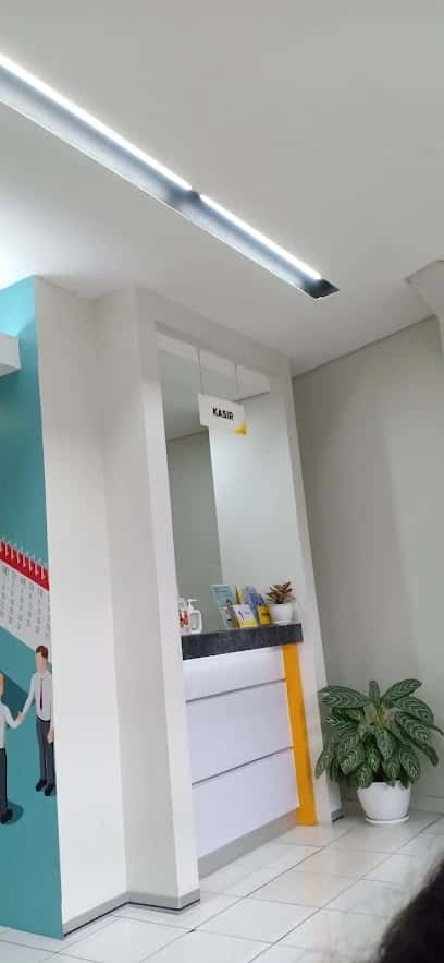 Kantor Adira Finance Pungkur - Bandung โ tampak depan