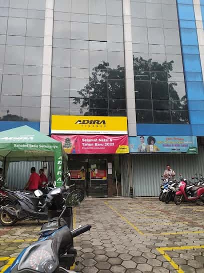 Kantor Adira Finance Tebet - Jakarta Selatan โ tampak depan