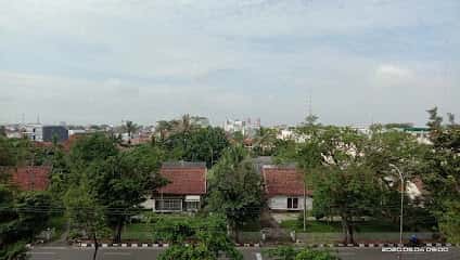 Kantor Adira Finance Veteran - Palembang โ tampak depan