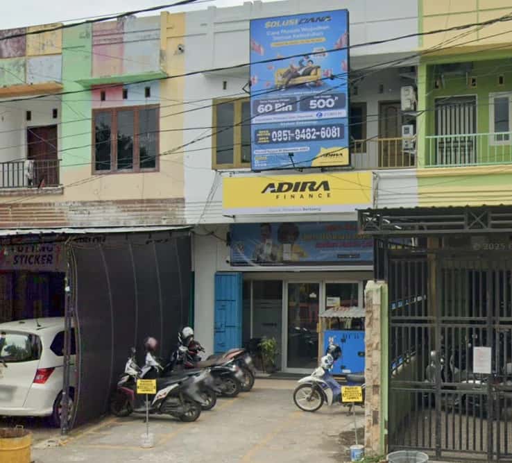 Kantor Adira Finance Bantaeng - Bulukumba โ tampak depan