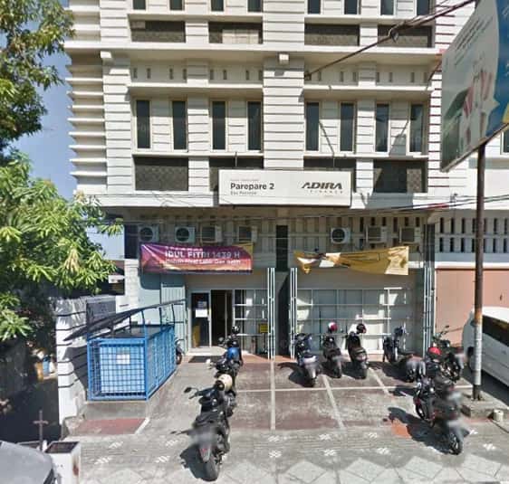 Kantor Adira Finance Bau Massepe - Parepare โ tampak depan