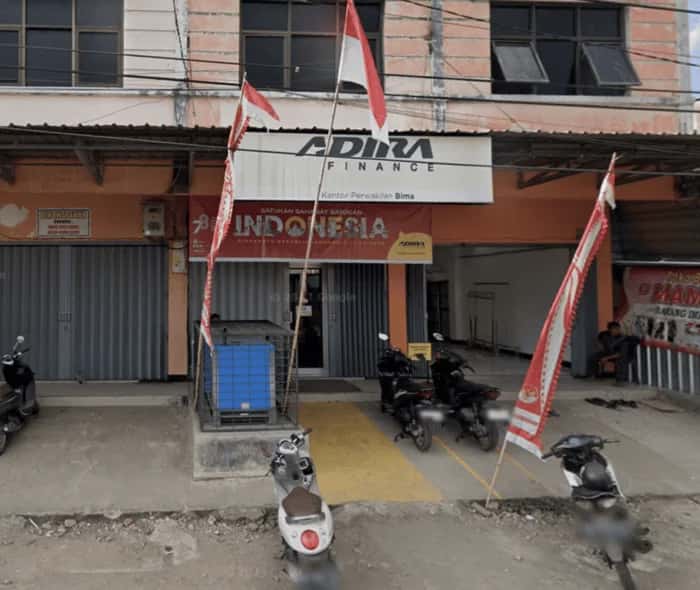 Kantor Adira Finance Bima - Sumbawa โ tampak depan