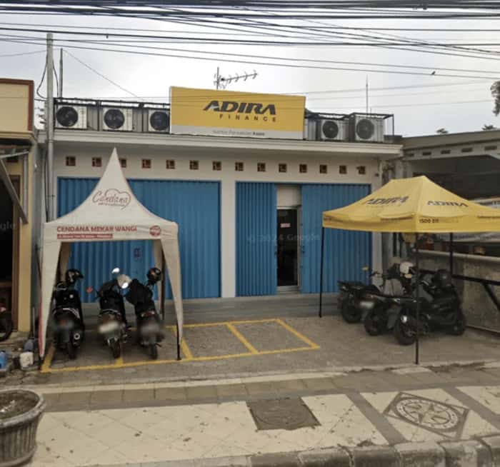 Kantor Adira Finance Kajen - Pekalongan โ tampak depan