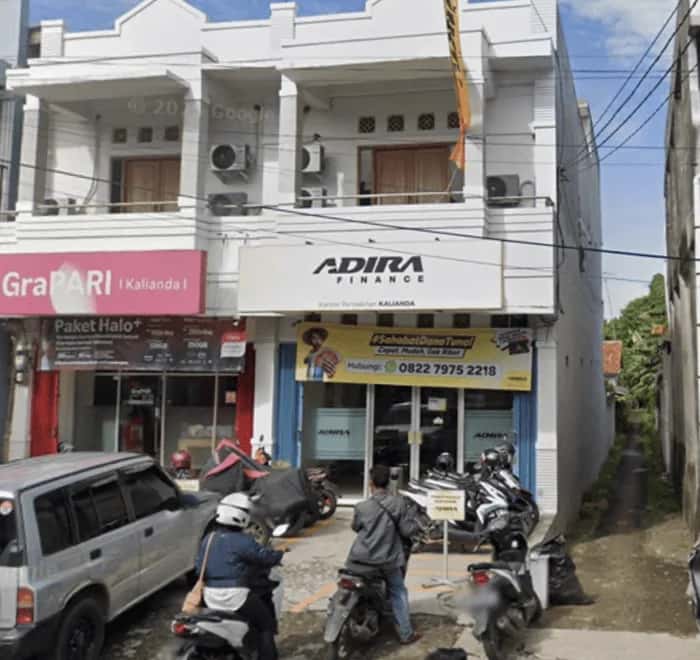 Kantor Adira Finance Kalianda - Lampung โ tampak depan