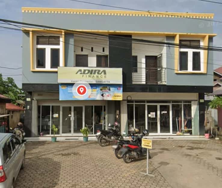 Kantor Adira Finance Karya Etam - Sangatta Utara – tampak depan