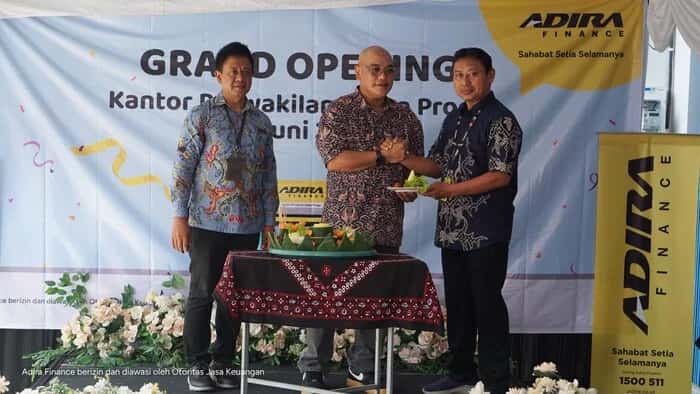 Kantor Adira Finance Kulon Progo - Yogyakarta โ tampak depan
