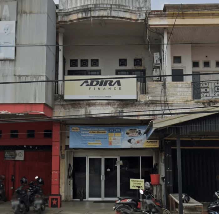 Kantor Adira Finance Melak - Samarinda โ tampak depan