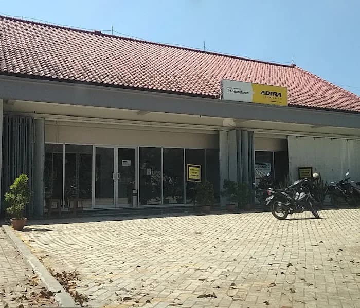 Kantor Adira Finance Pangandaran - Banjar โ tampak depan