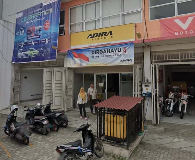 Kantor Adira Finance Payakumbuh - Bukit Tinggi โ tampak depan