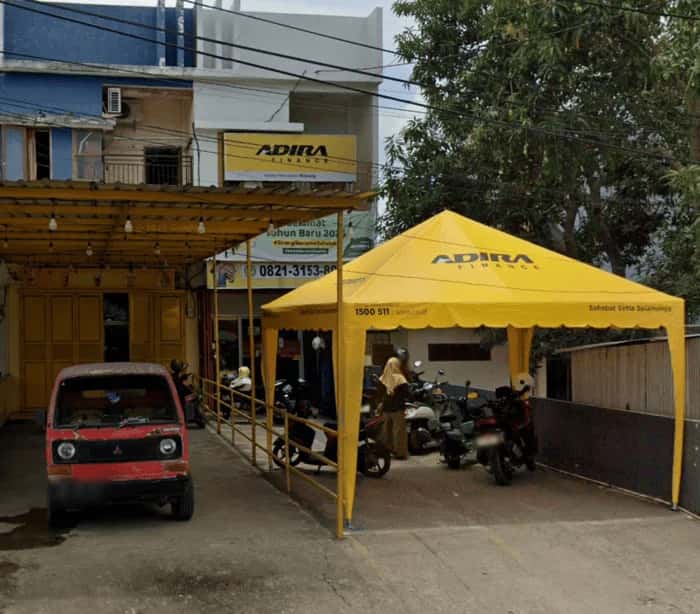 Kantor Adira Finance Pinrang - Parepare โ tampak depan