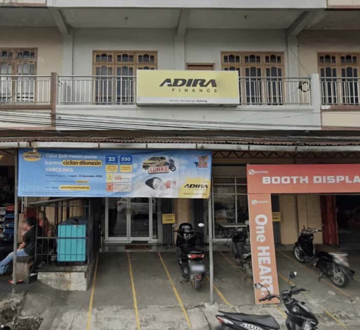 Kantor Adira Finance Ruteng - Maumere โ tampak depan