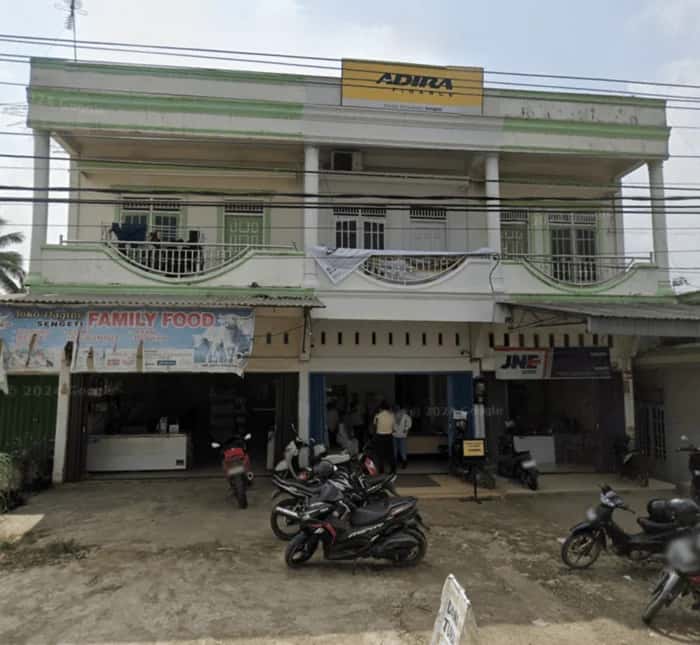 Kantor Adira Finance Sengeti - Jambi โ tampak depan